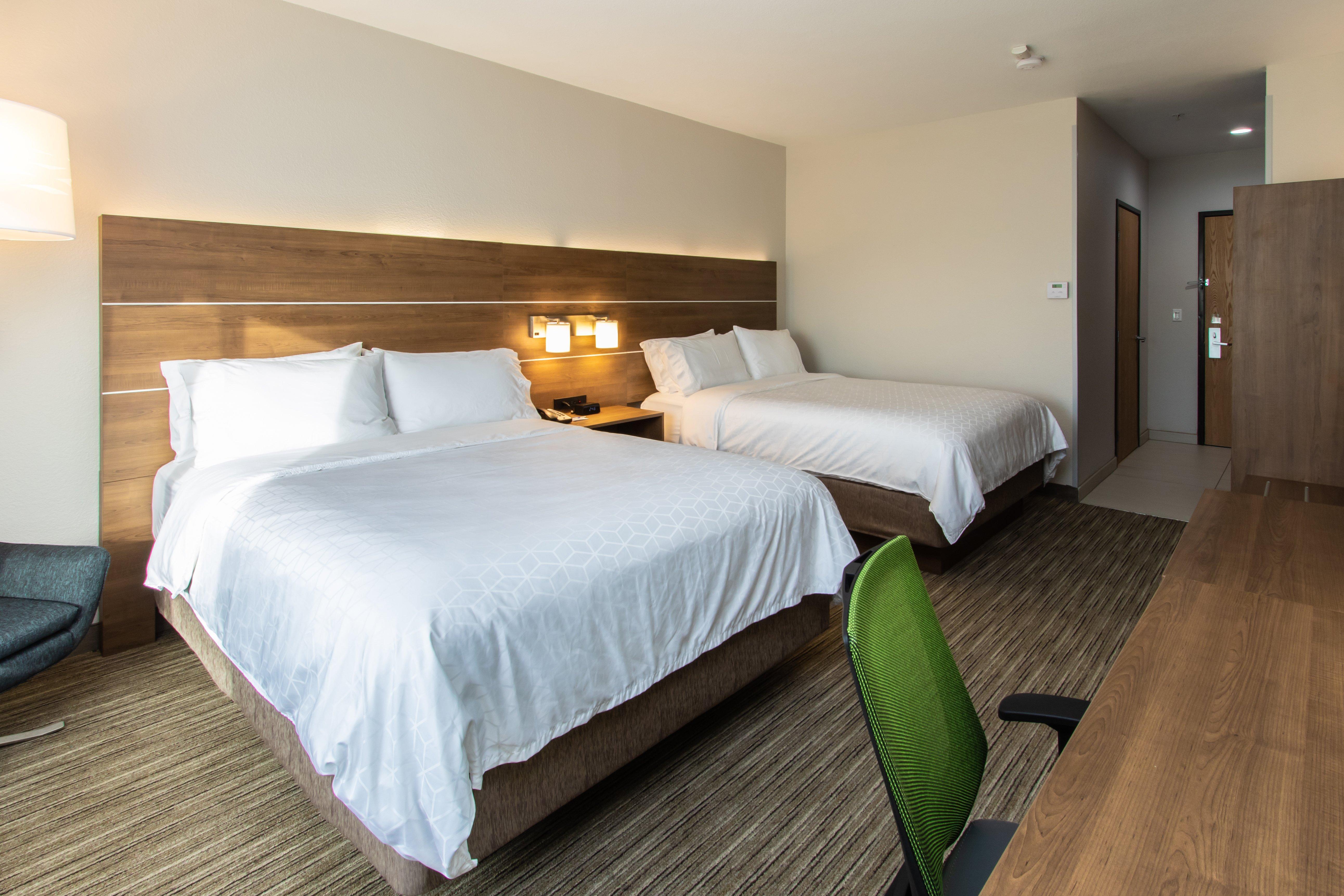 Holiday Inn Express Hotel & Suites Roseville - Galleria Area, An Ihg Hotel Екстер'єр фото