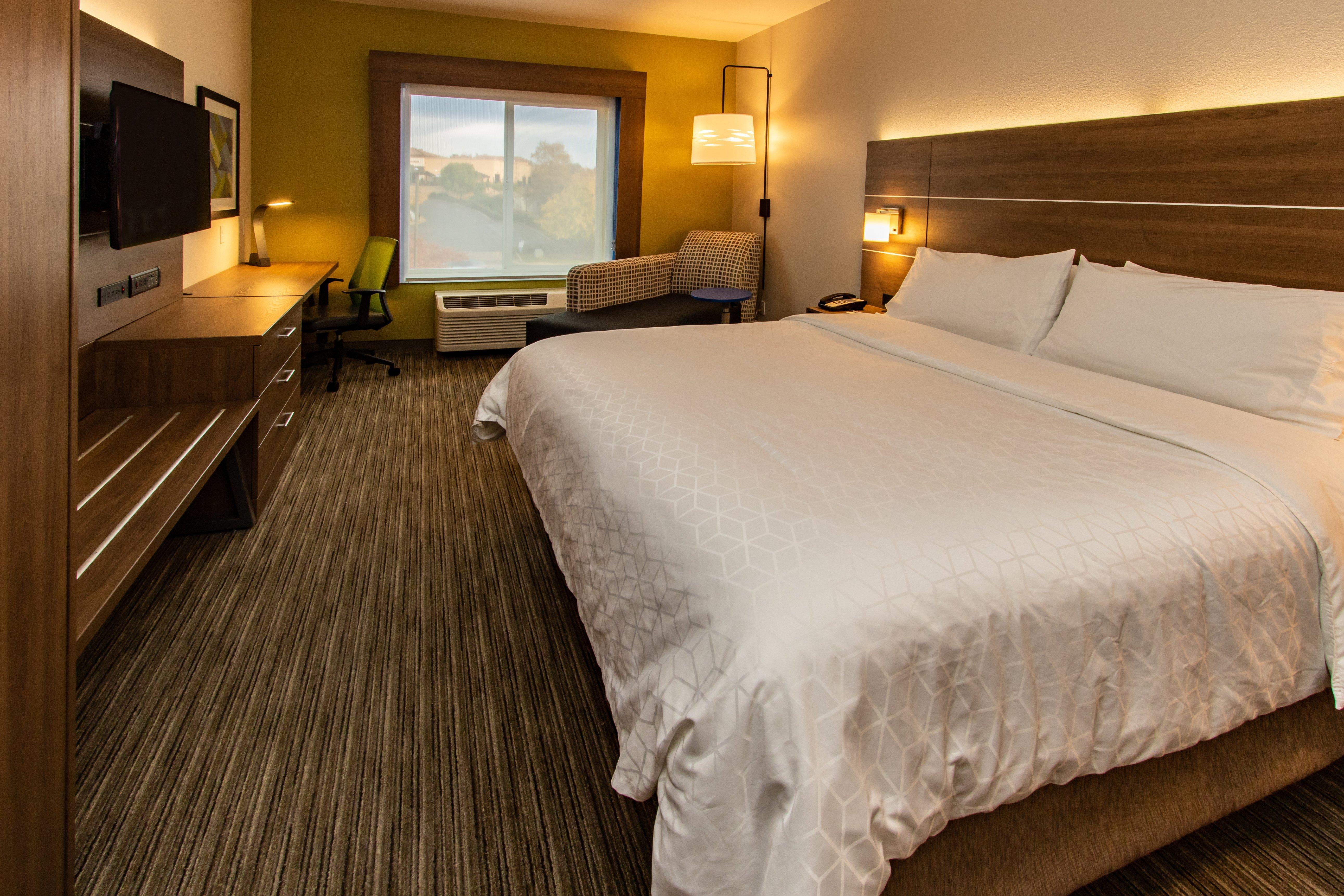 Holiday Inn Express Hotel & Suites Roseville - Galleria Area, An Ihg Hotel Екстер'єр фото