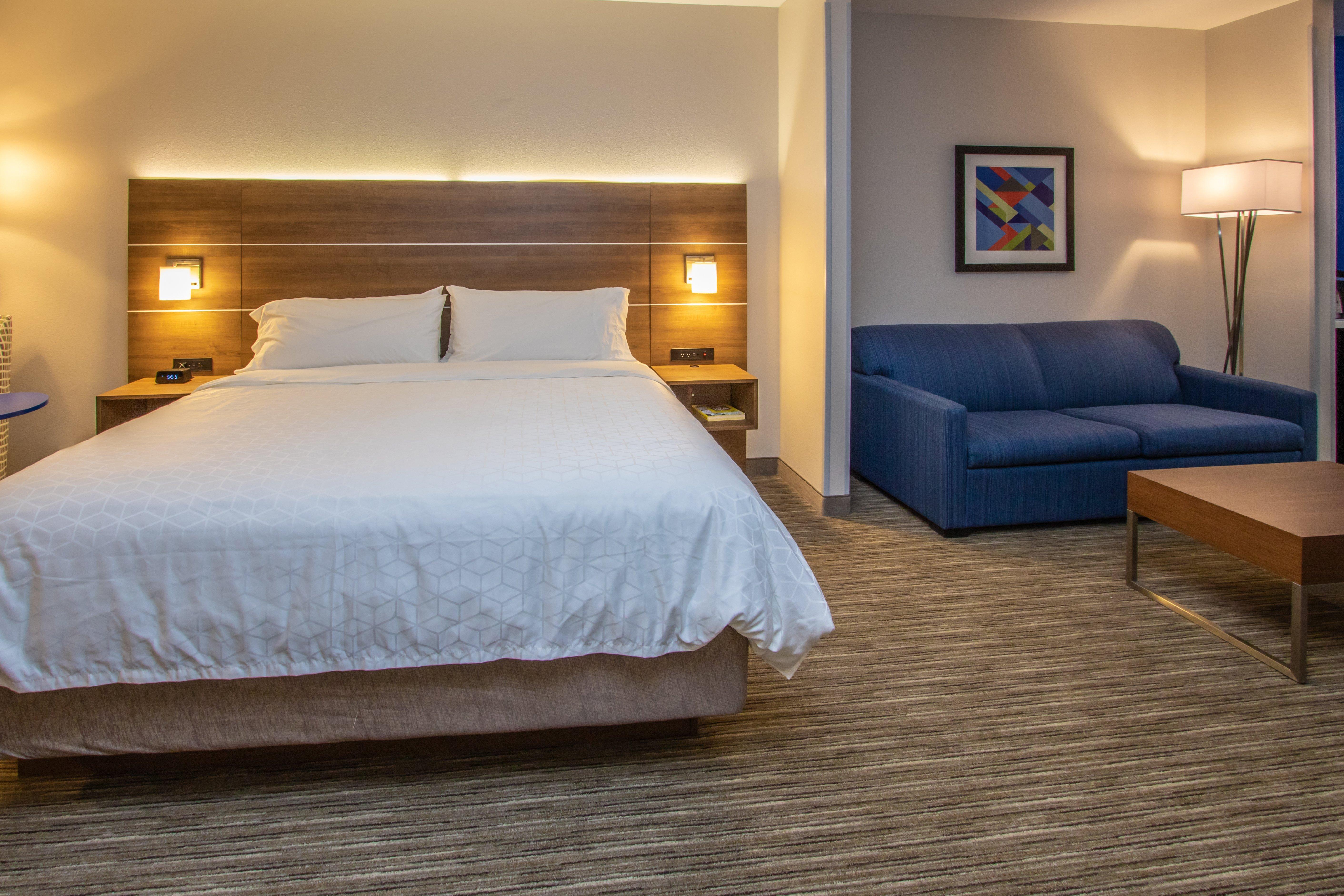 Holiday Inn Express Hotel & Suites Roseville - Galleria Area, An Ihg Hotel Екстер'єр фото